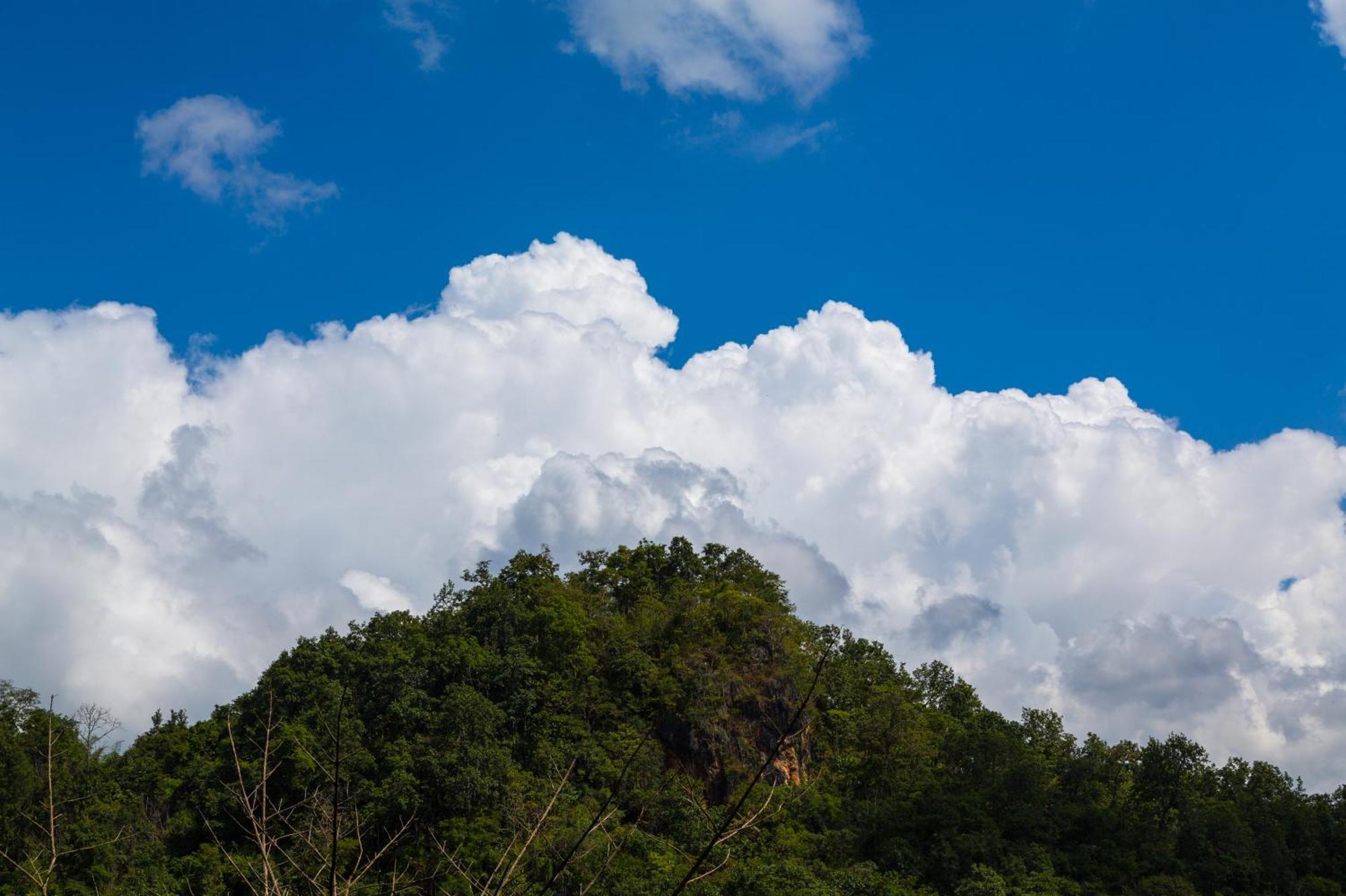 Phu Pha View Doi Hotel Samoeng Bagian luar foto